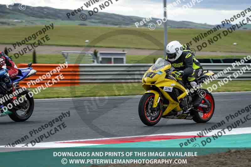 cadwell no limits trackday;cadwell park;cadwell park photographs;cadwell trackday photographs;enduro digital images;event digital images;eventdigitalimages;navarra;no limits trackdays;peter wileman photography;racing digital images;trackday digital images;trackday photos